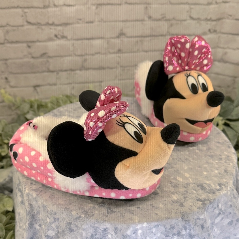 DISNEY “Minnie Mouse” Pink & White Polka Dot Plush 3D Slippers Girls 9-10M🩷EUC